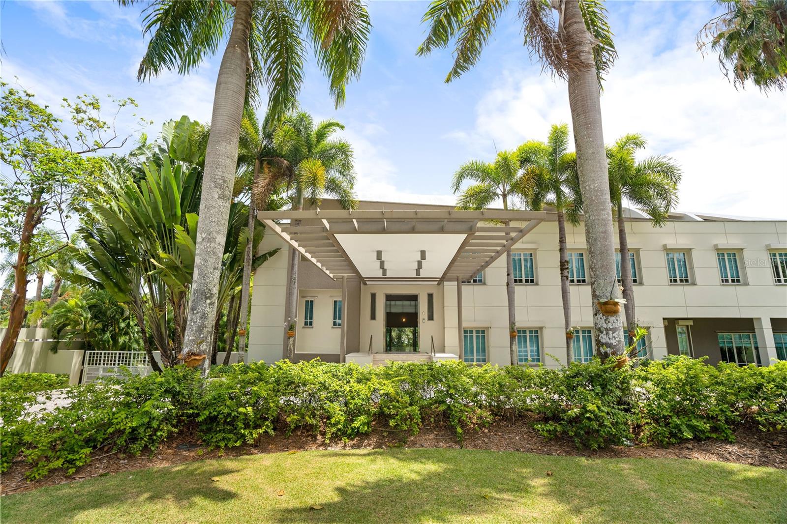 9 Castana St Property Photo