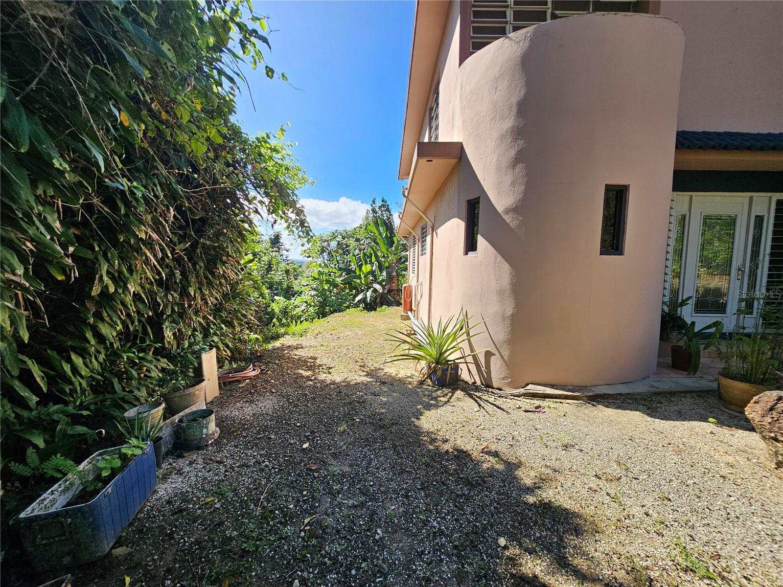 Property Photo 28