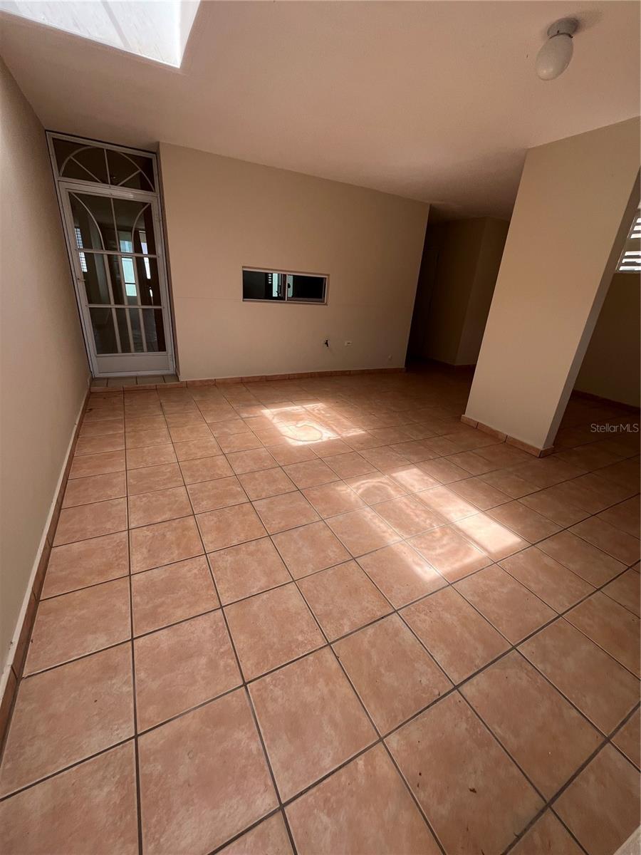 Paseo De Los Artesanos Calle Bernardo Sanchez #56 Property Photo 8