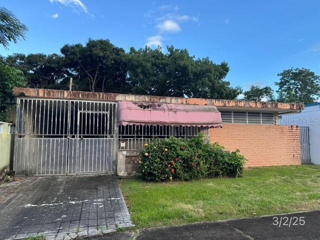 979 Volta St Jardinez Metropolitano Property Photo