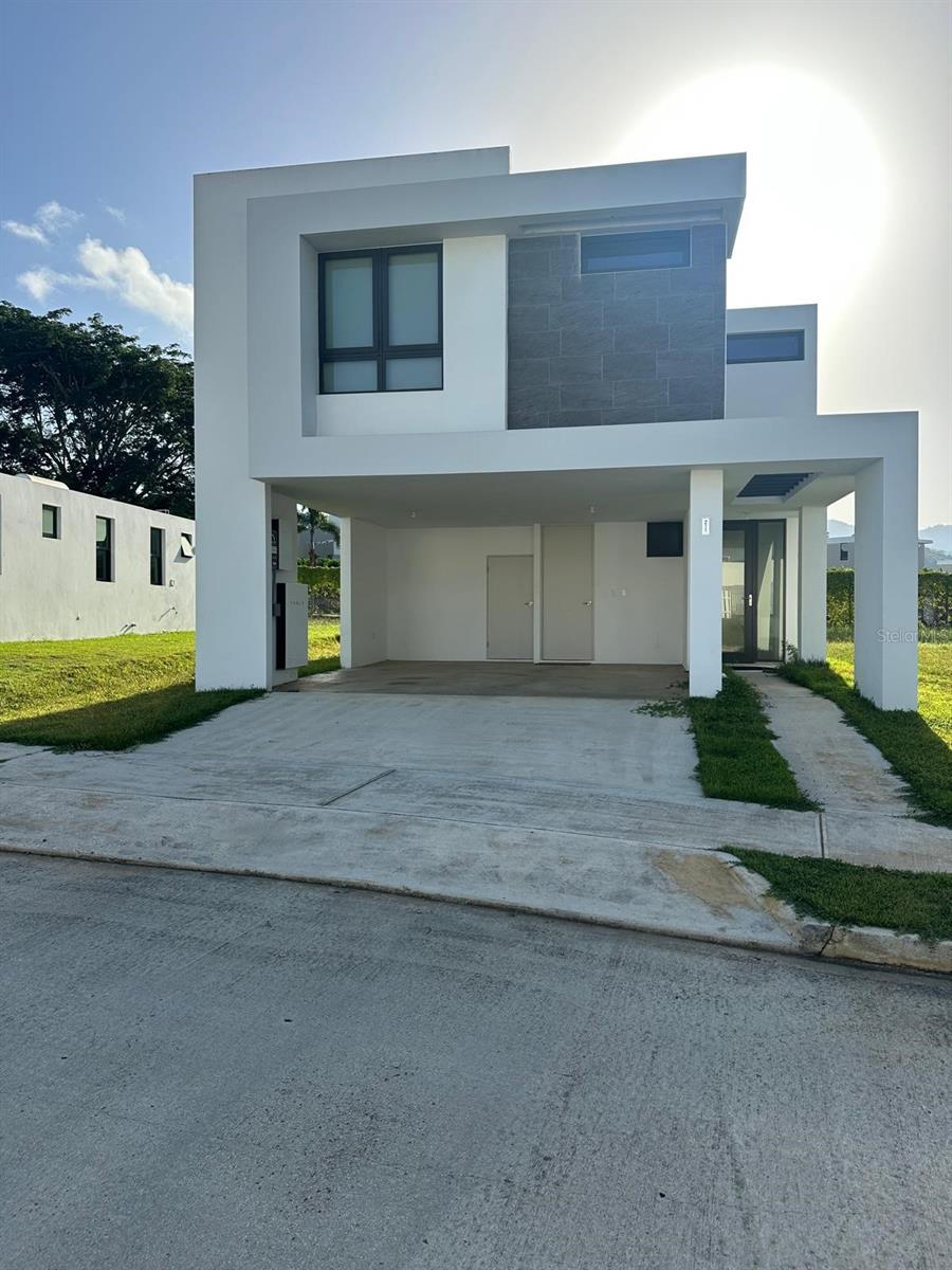 Urb Los Sueños Calle Cielo #211 Property Photo 1