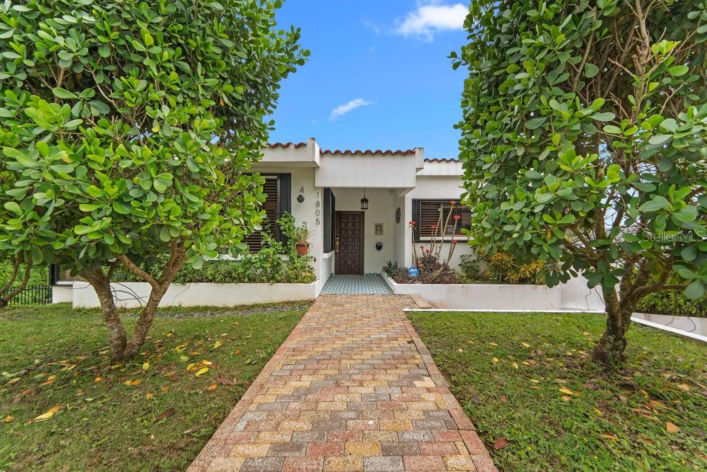 1805 Camelia Property Photo