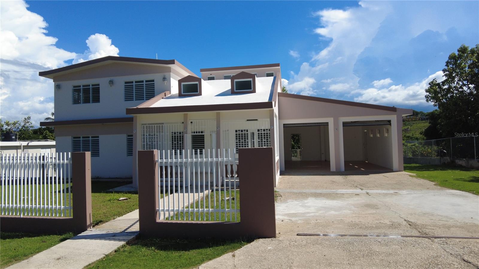 00659 Real Estate Listings Main Image