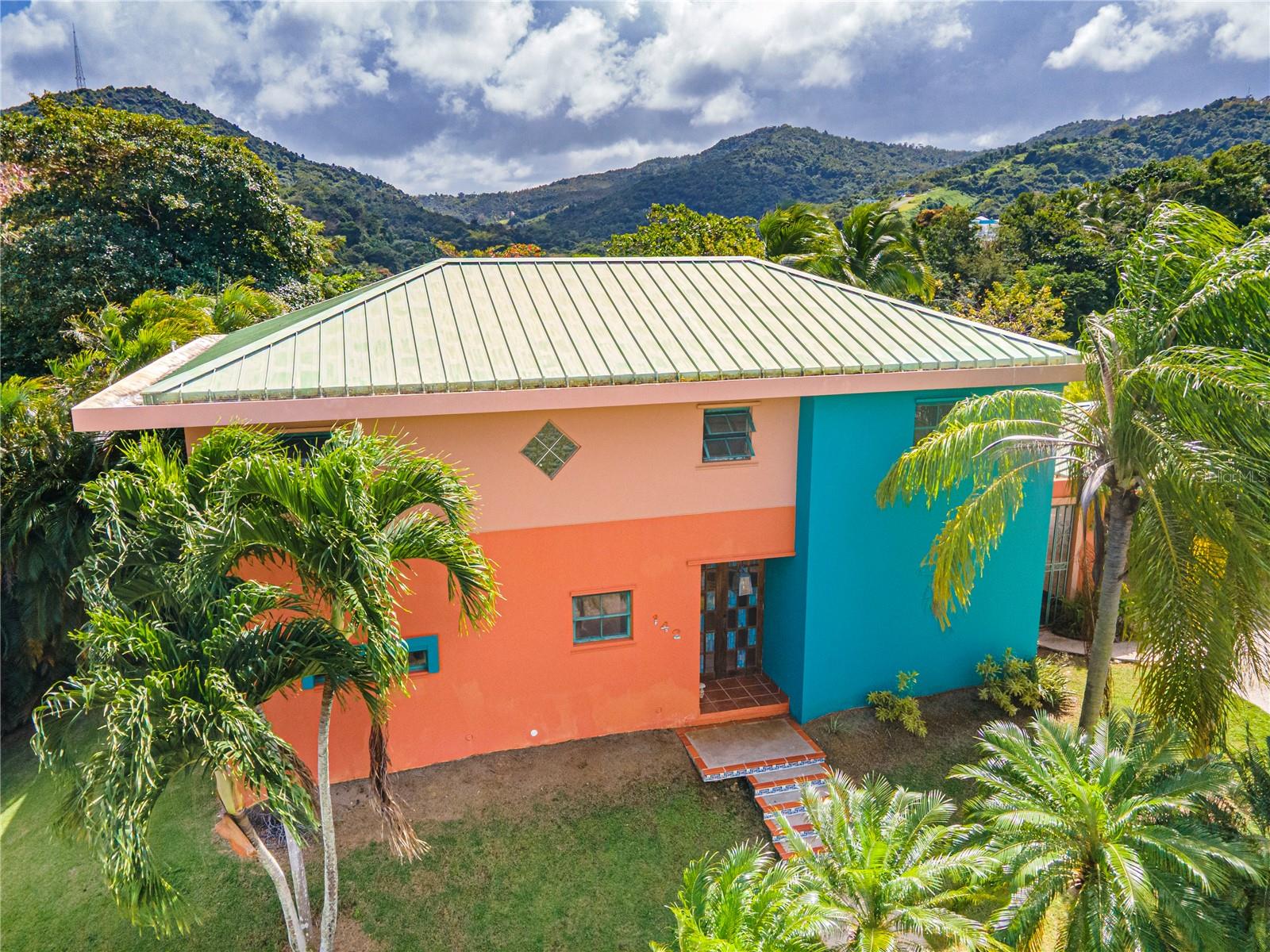 00773 Real Estate Listings Main Image