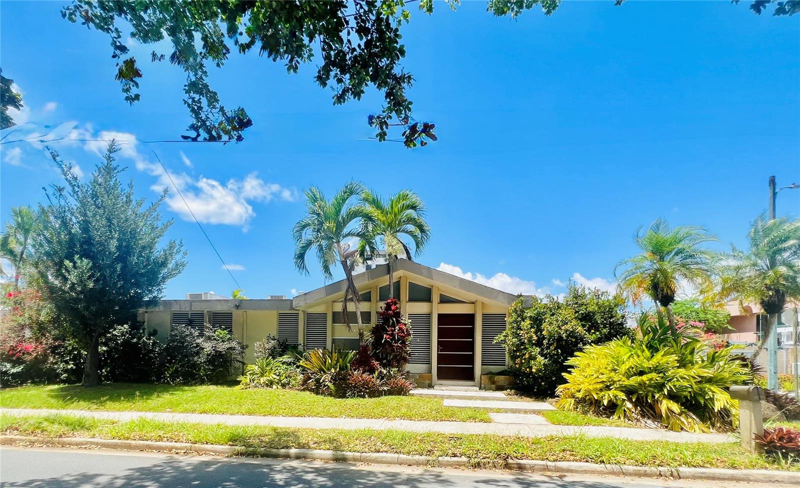 Urb. Garden Court B12 Calle Park Lane Property Photo