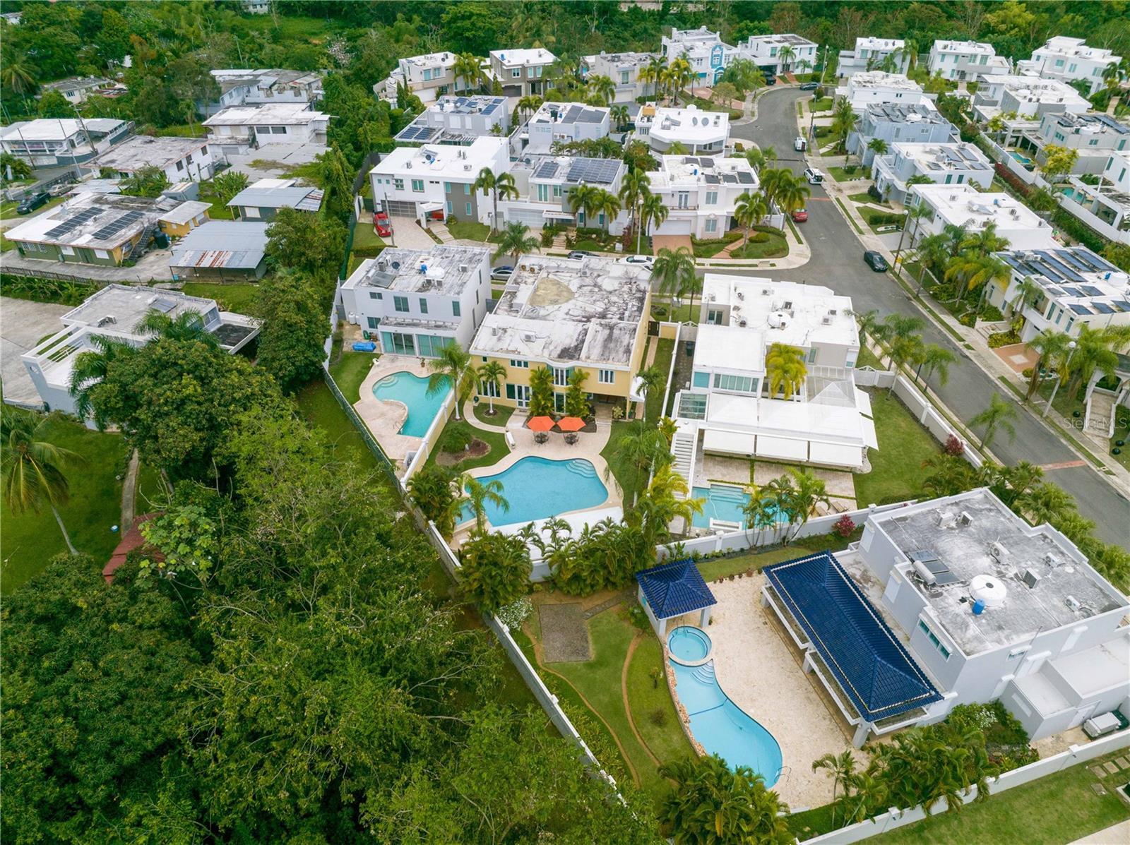 644 Heliconia Property Photo