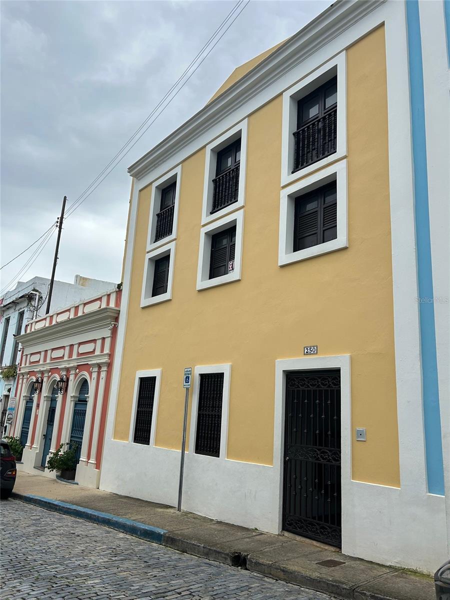 San Idelfonso E-6, 250 Calle San Sebastian #e-6 Property Photo 1