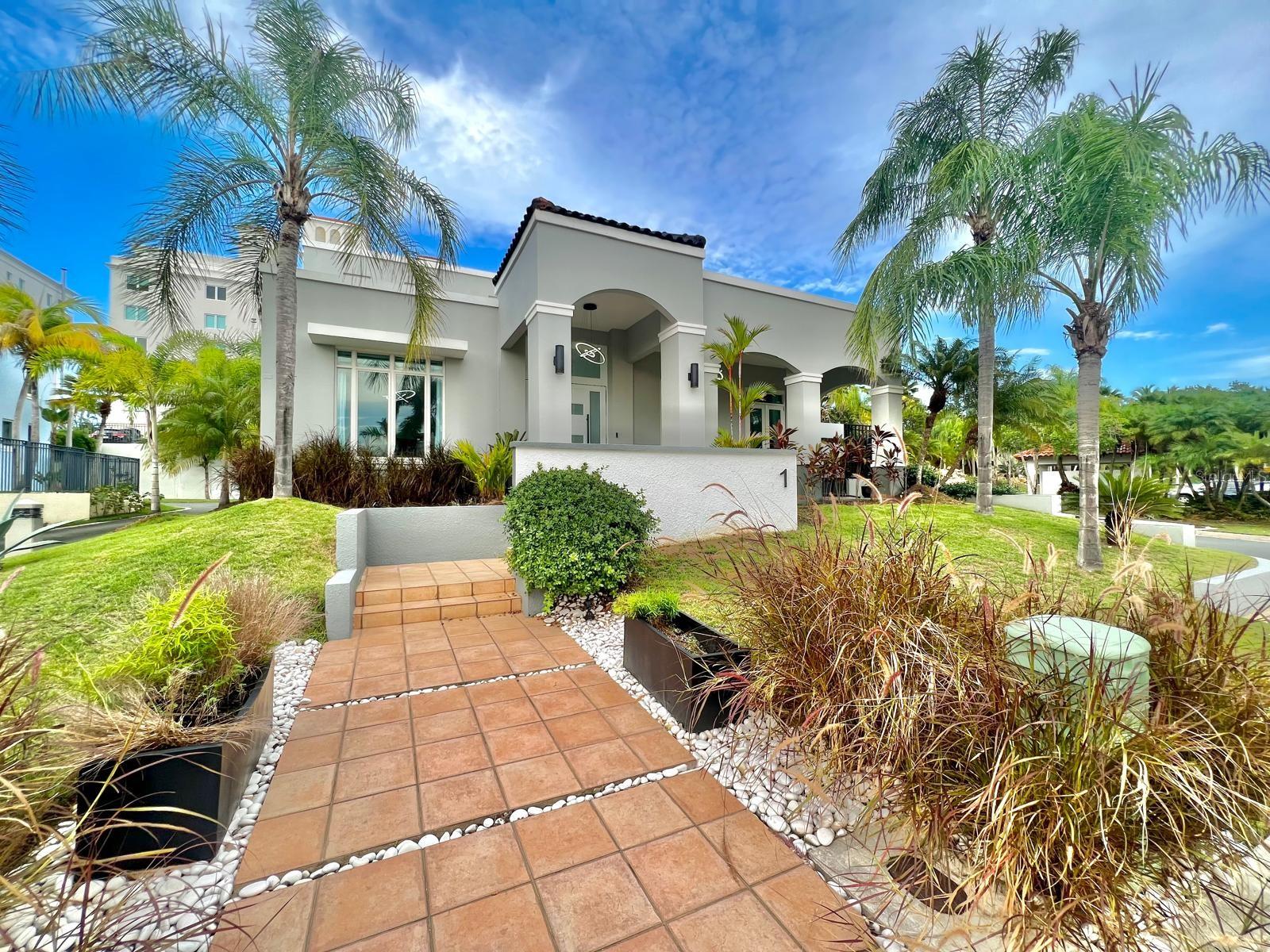 00692 Real Estate Listings Main Image