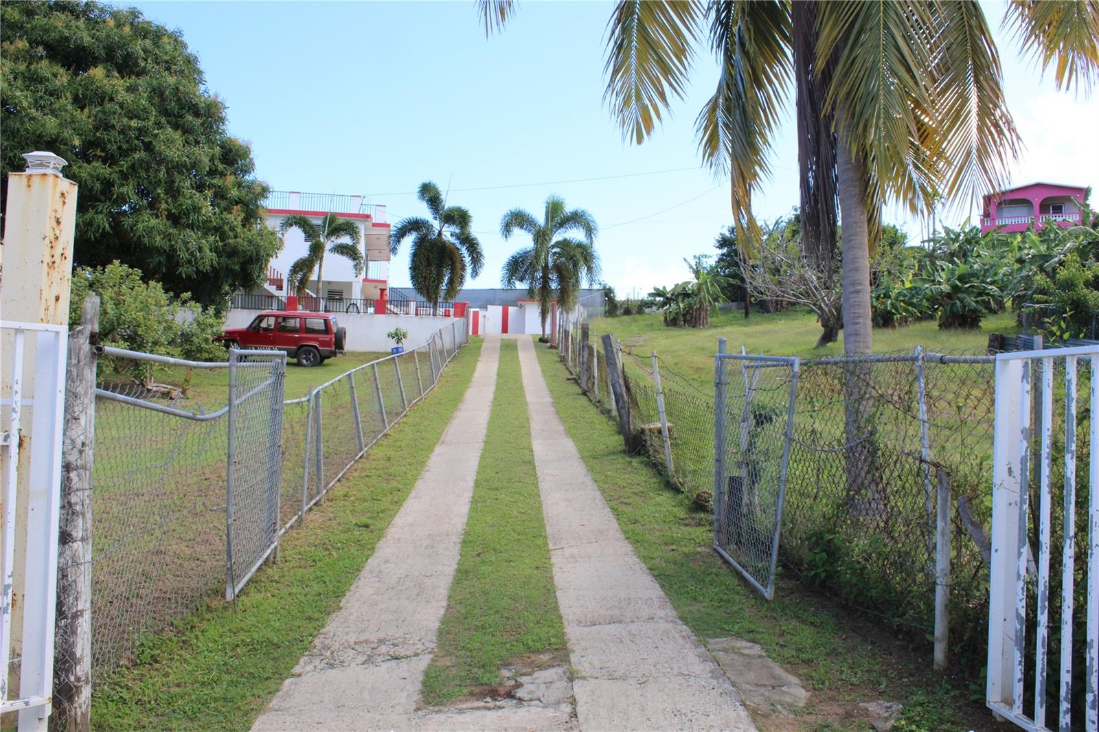 689-a Sandczar Property Photo 3