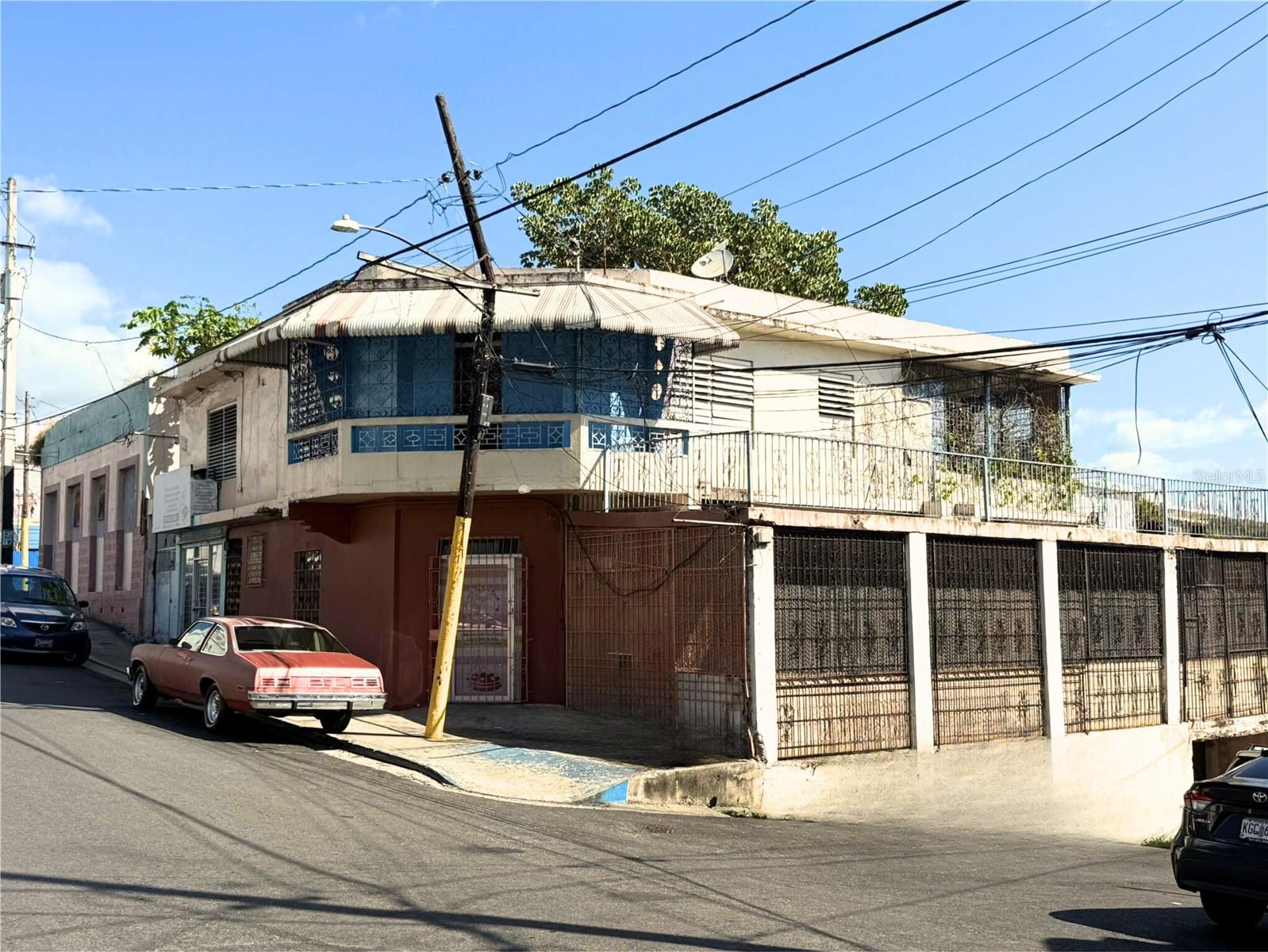 00698 Real Estate Listings Main Image