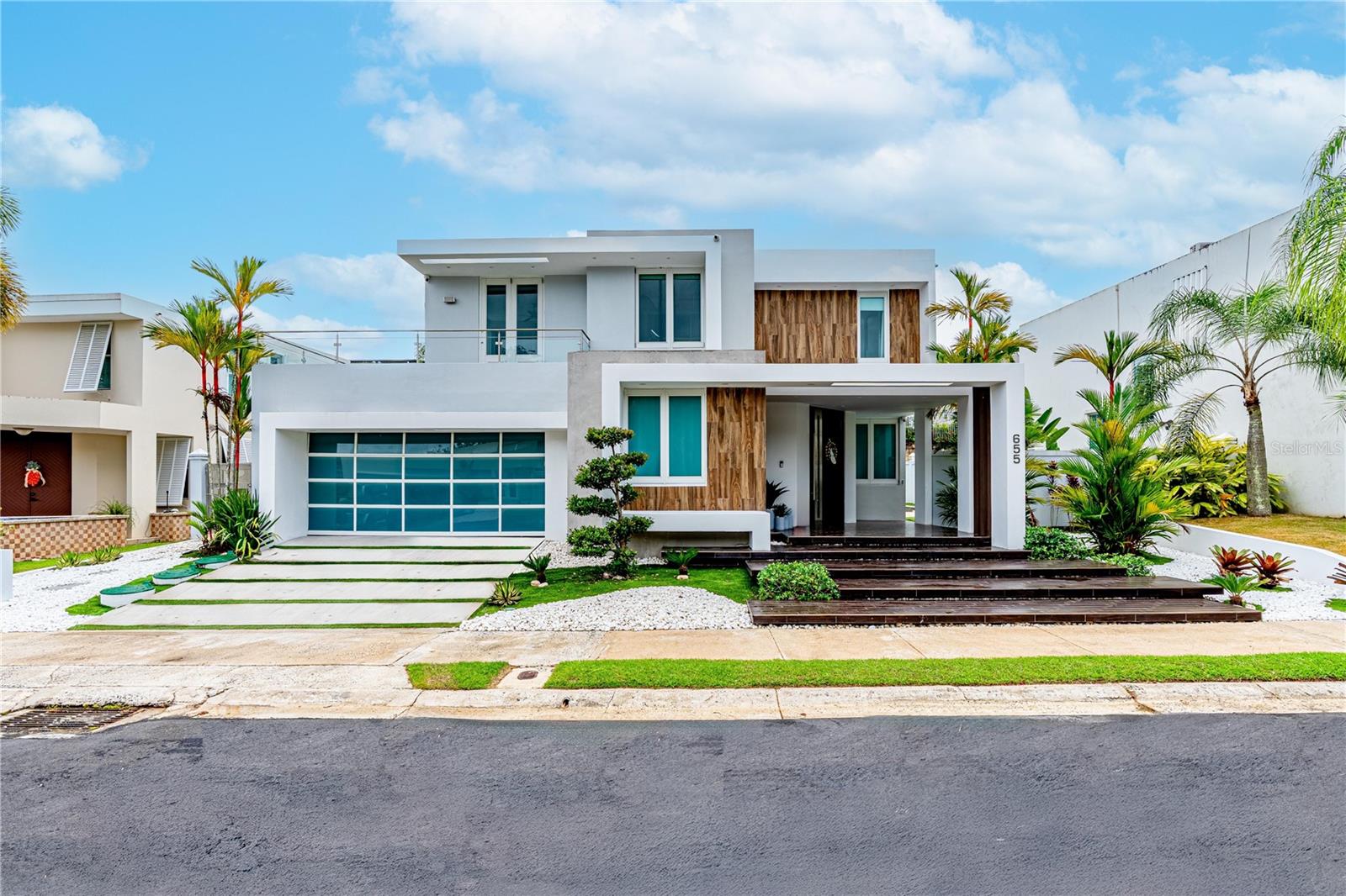 655 Lirio De Paz Property Photo