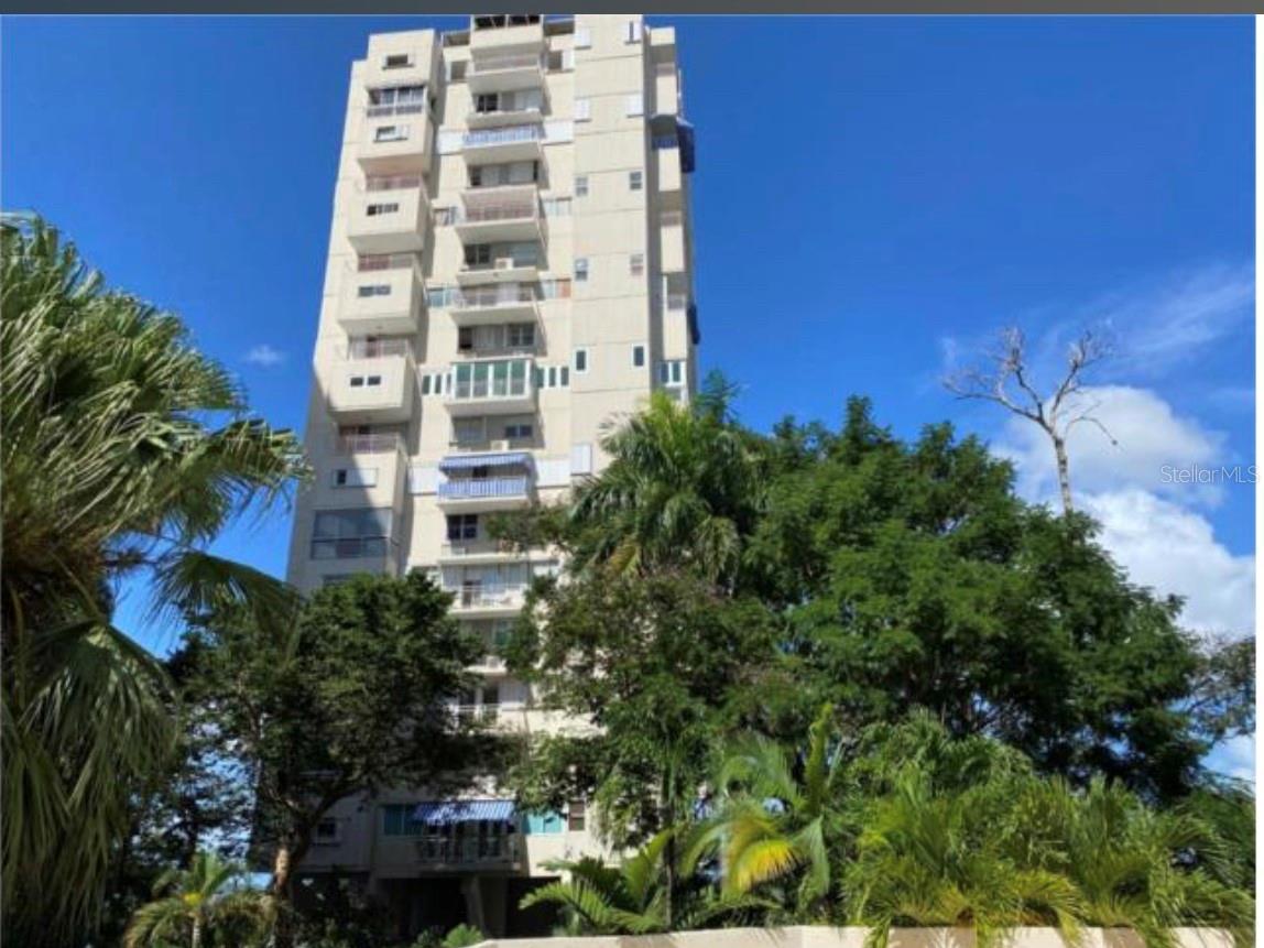 Guaynabo County Real Estate Listings Main Image