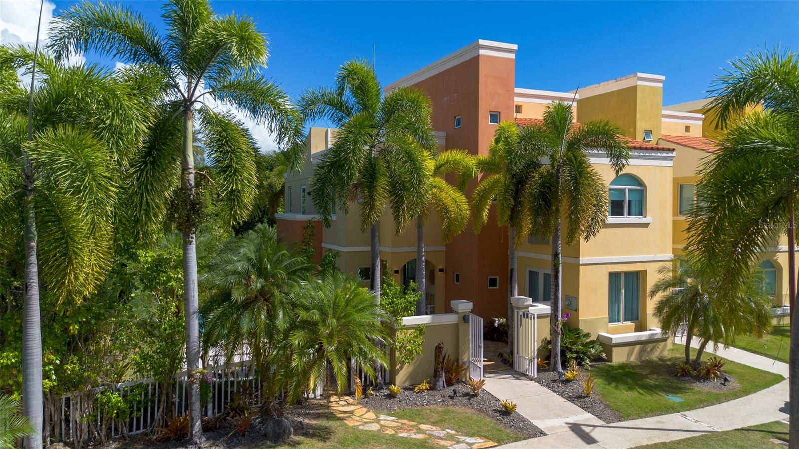 90 Candelero Drive #76 Property Photo