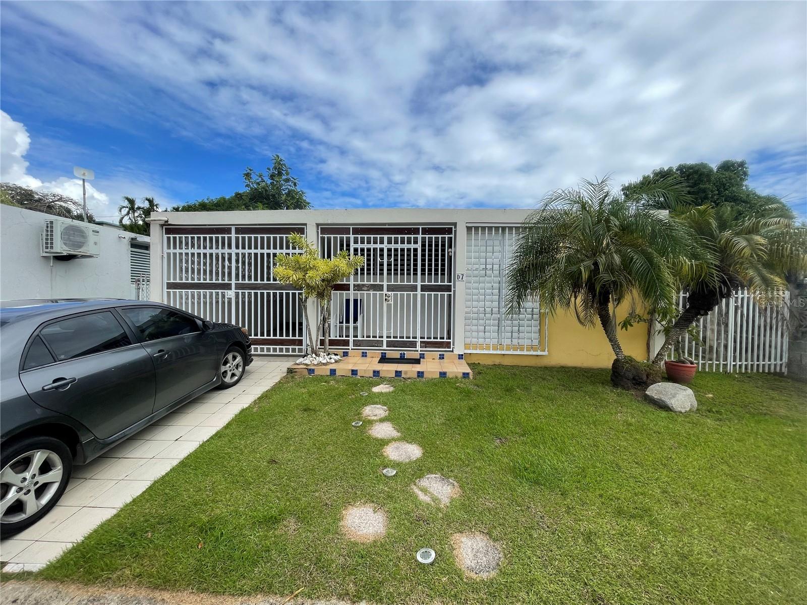 7 D Property Photo