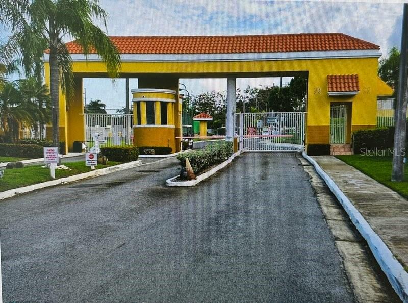 00735 Real Estate Listings Main Image
