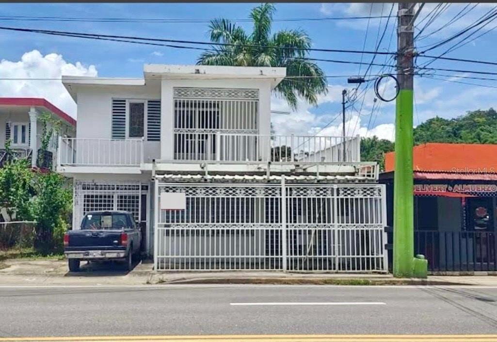 E3 Barriada Nueva Property Photo