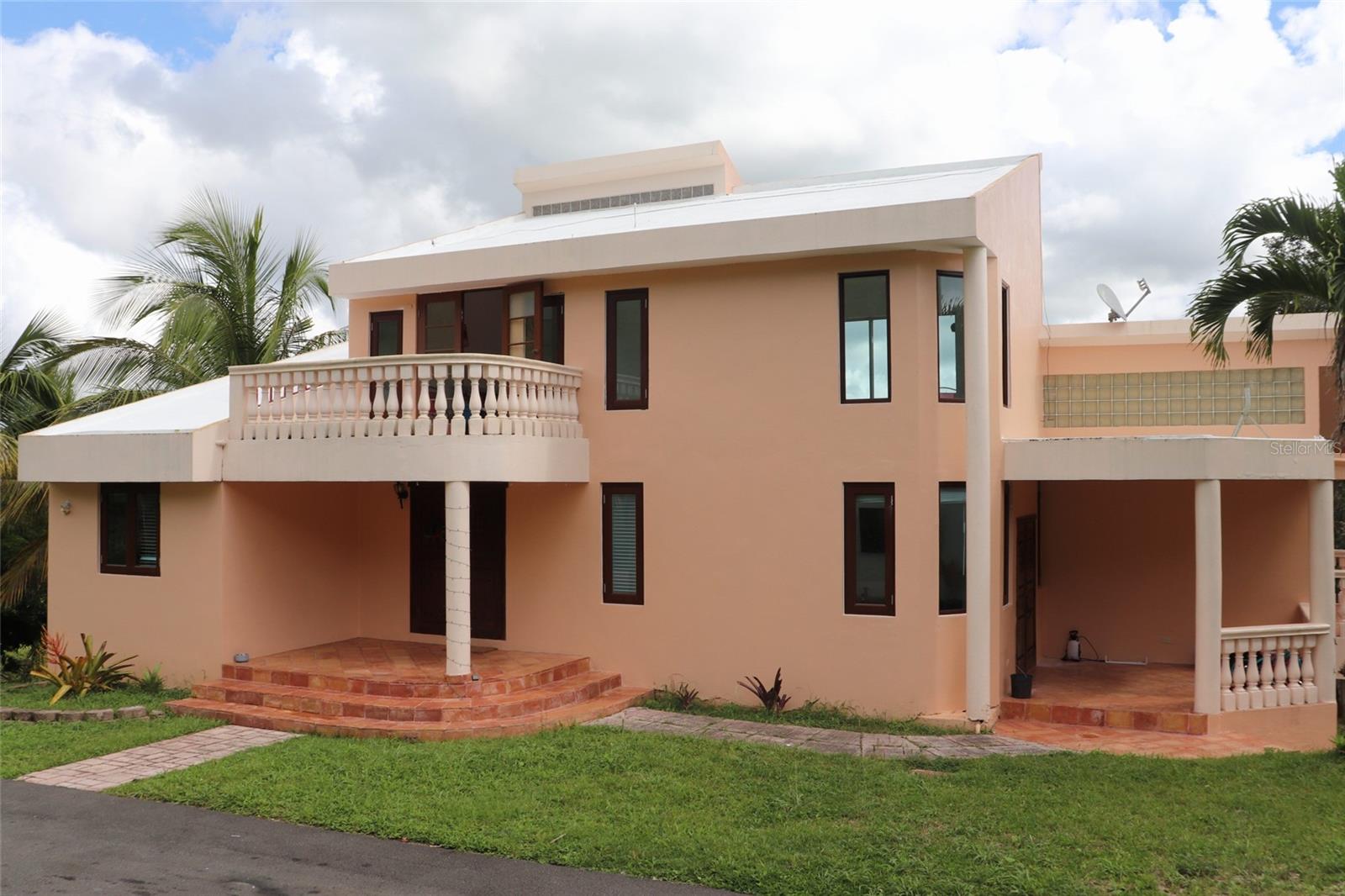 Barranquitas County Real Estate Listings Main Image