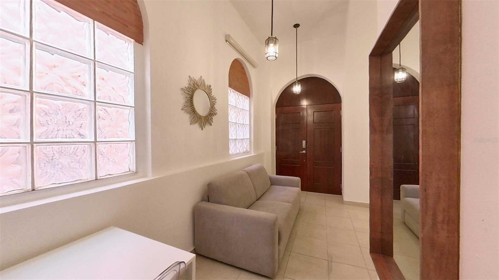 209 San Francisco St Property Photo 11