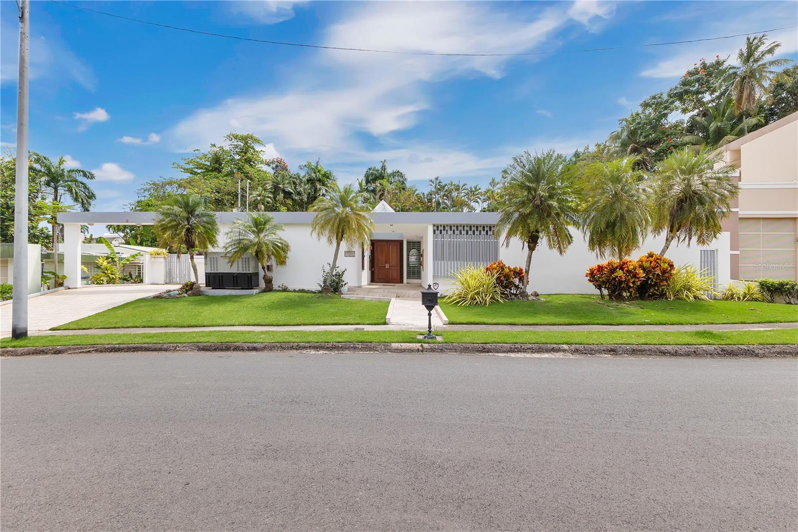 31 Calle Limoncillo Property Photo