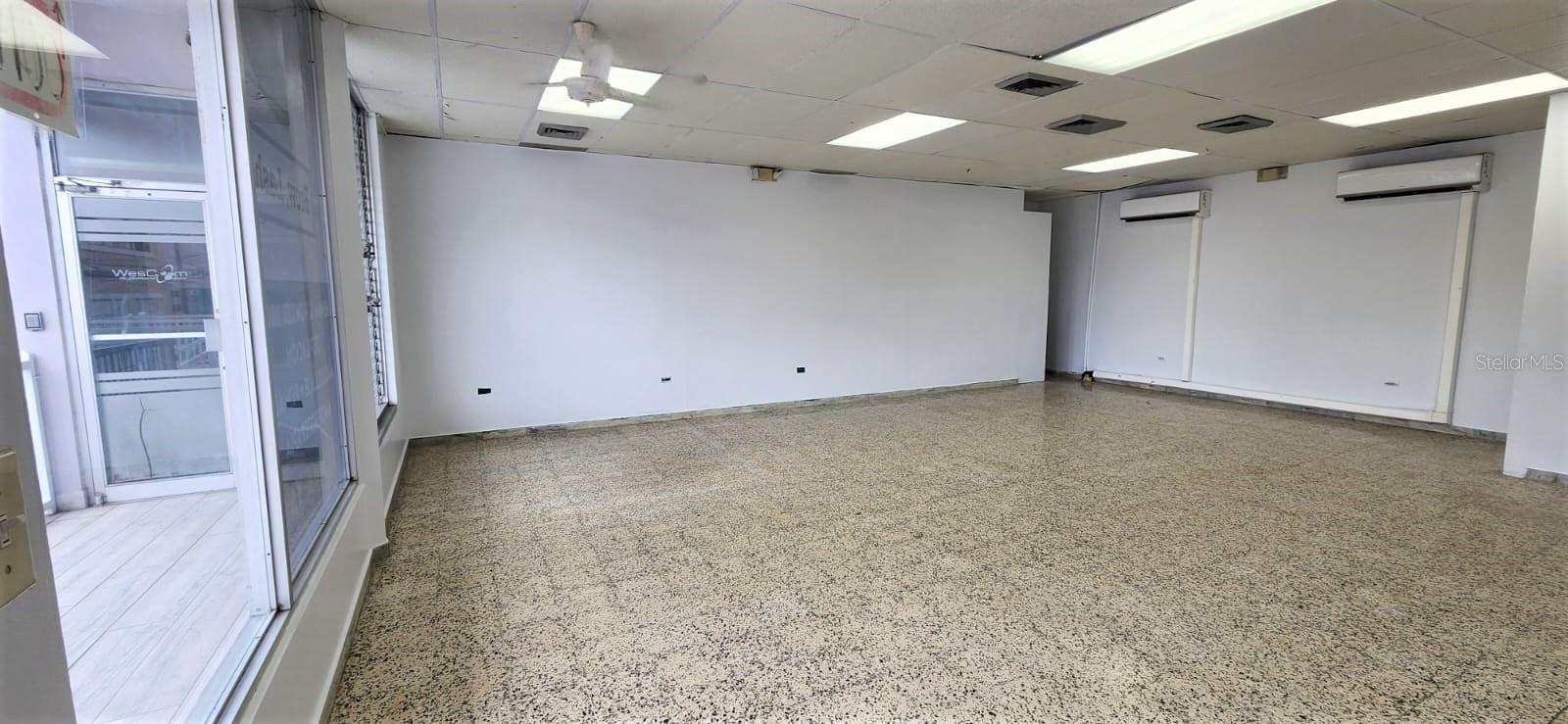 Cond. Torre De Hostos S Calle Mendez Vigo Ave #1b Property Photo 4