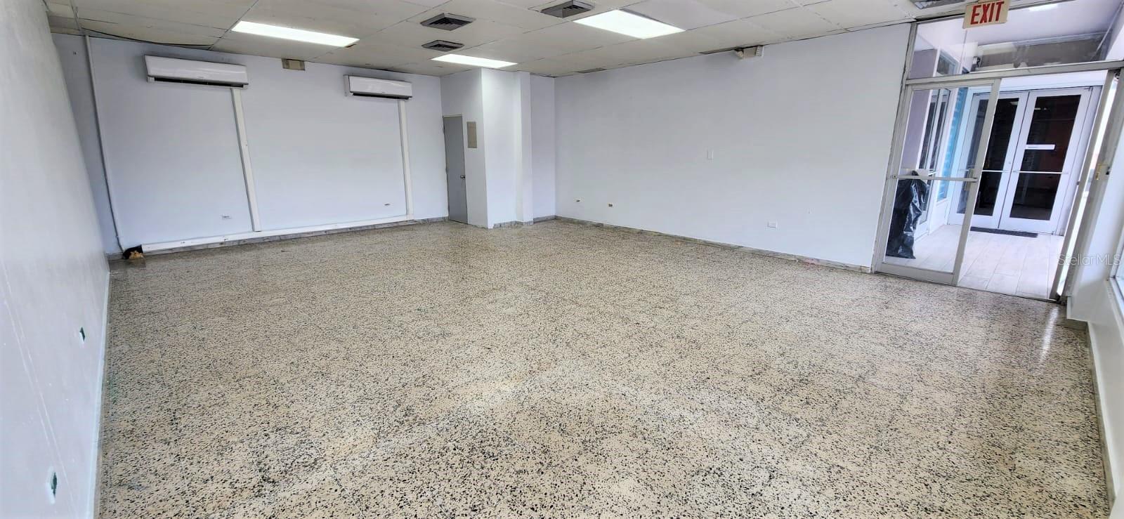 Cond. Torre De Hostos S Calle Mendez Vigo Ave #1b Property Photo 5