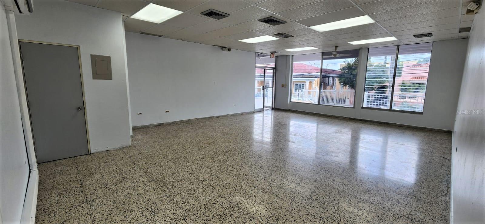 Cond. Torre De Hostos S Calle Mendez Vigo Ave #1b Property Photo 7