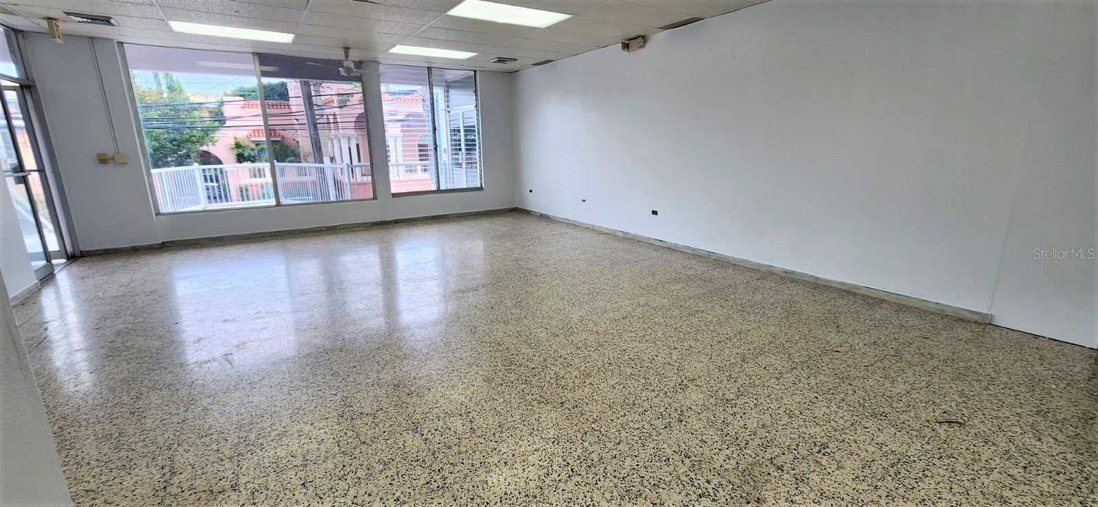 Cond. Torre De Hostos S Calle Mendez Vigo Ave #1b Property Photo 8