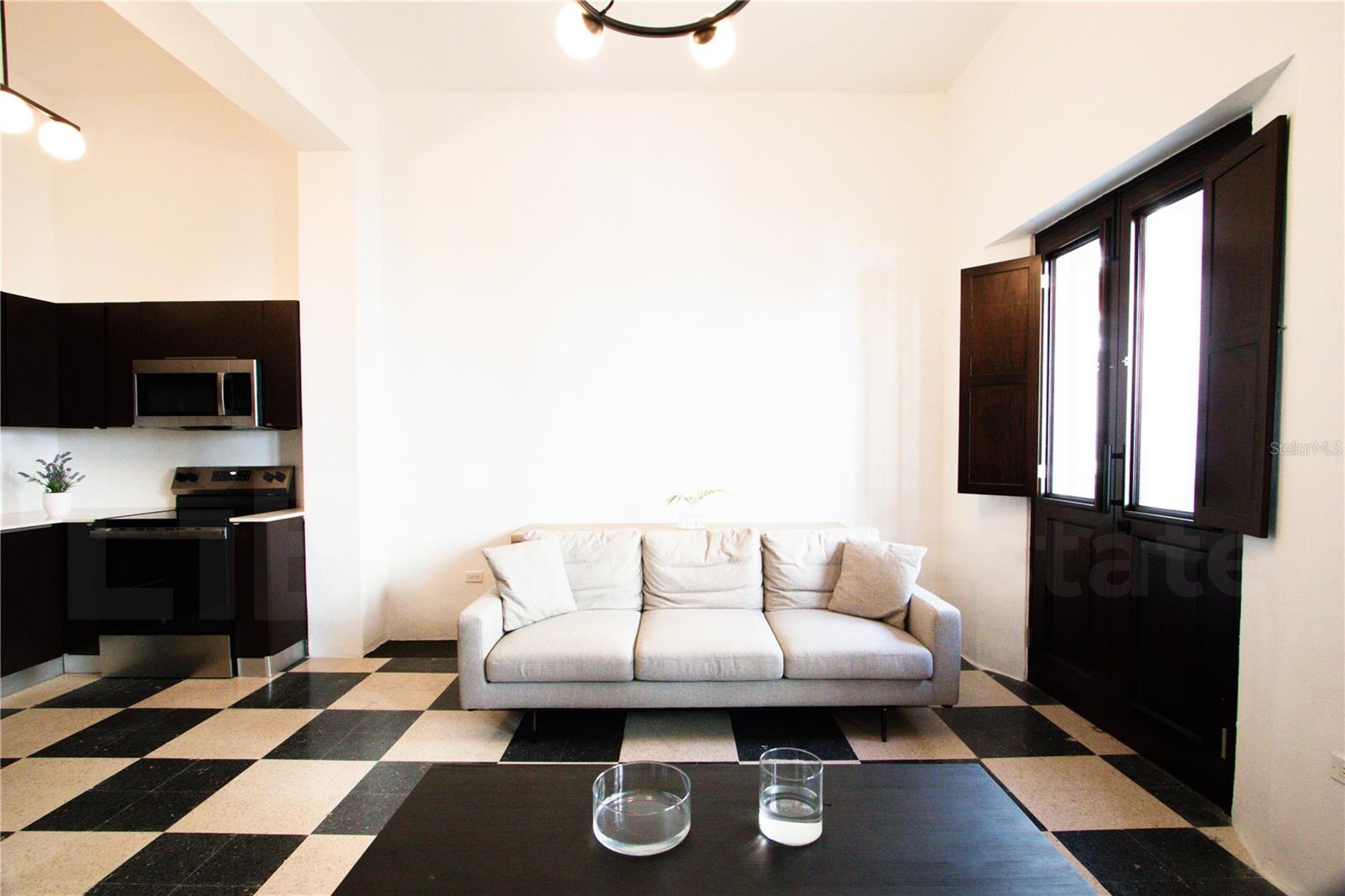 254-256 San Francisco St #201 Property Photo 5