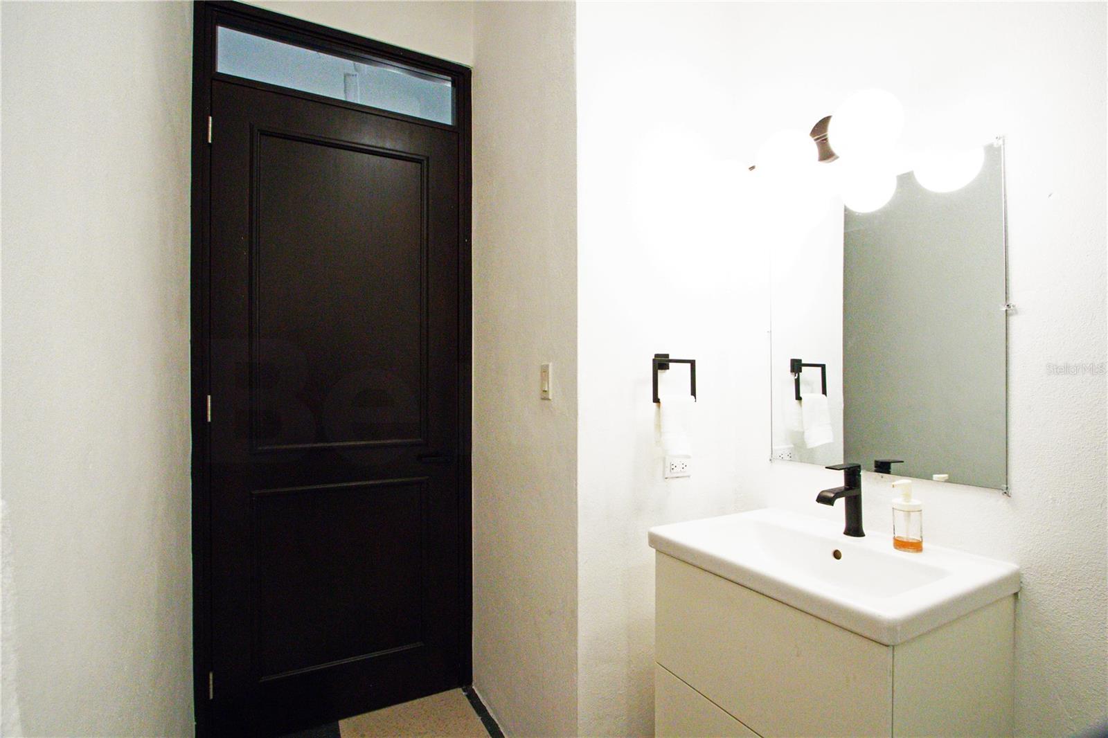 254-256 San Francisco St #201 Property Photo 14