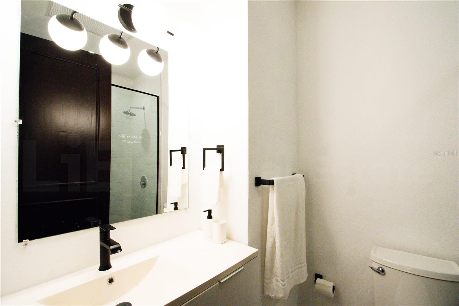 254-256 San Francisco St #201 Property Photo 17