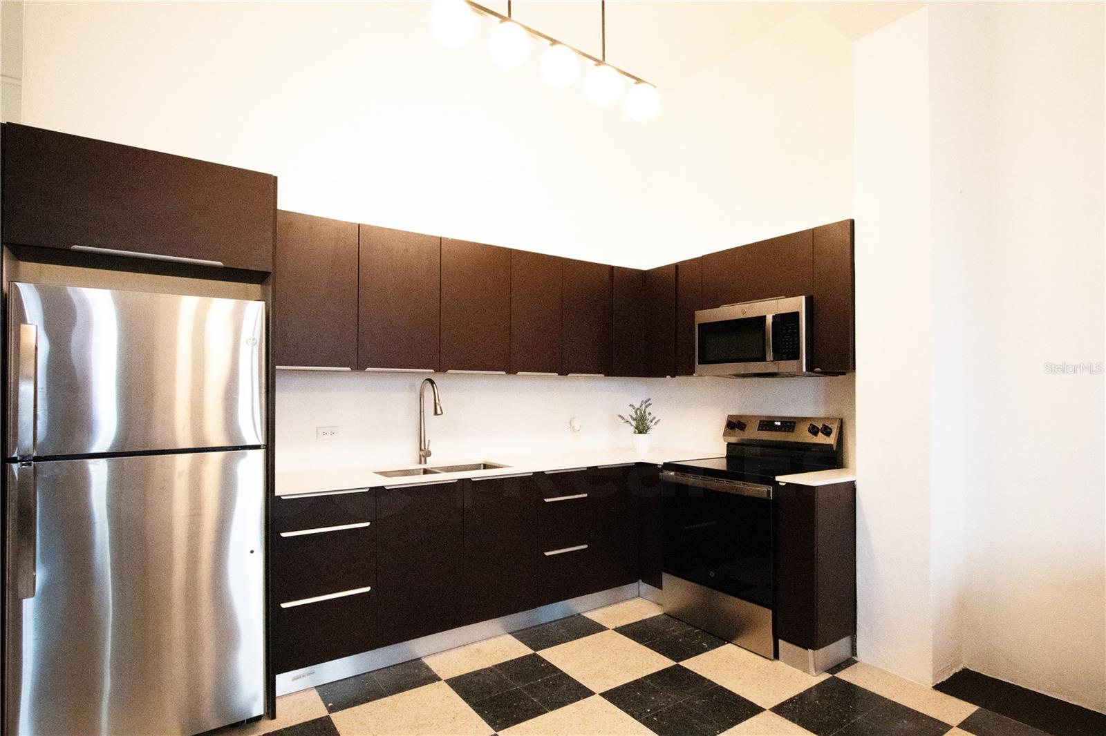 254-256 San Francisco St #201 Property Photo 18