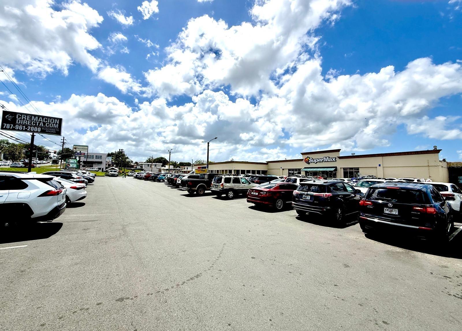 3 Bayamon Garden Shopping Center Property Photo