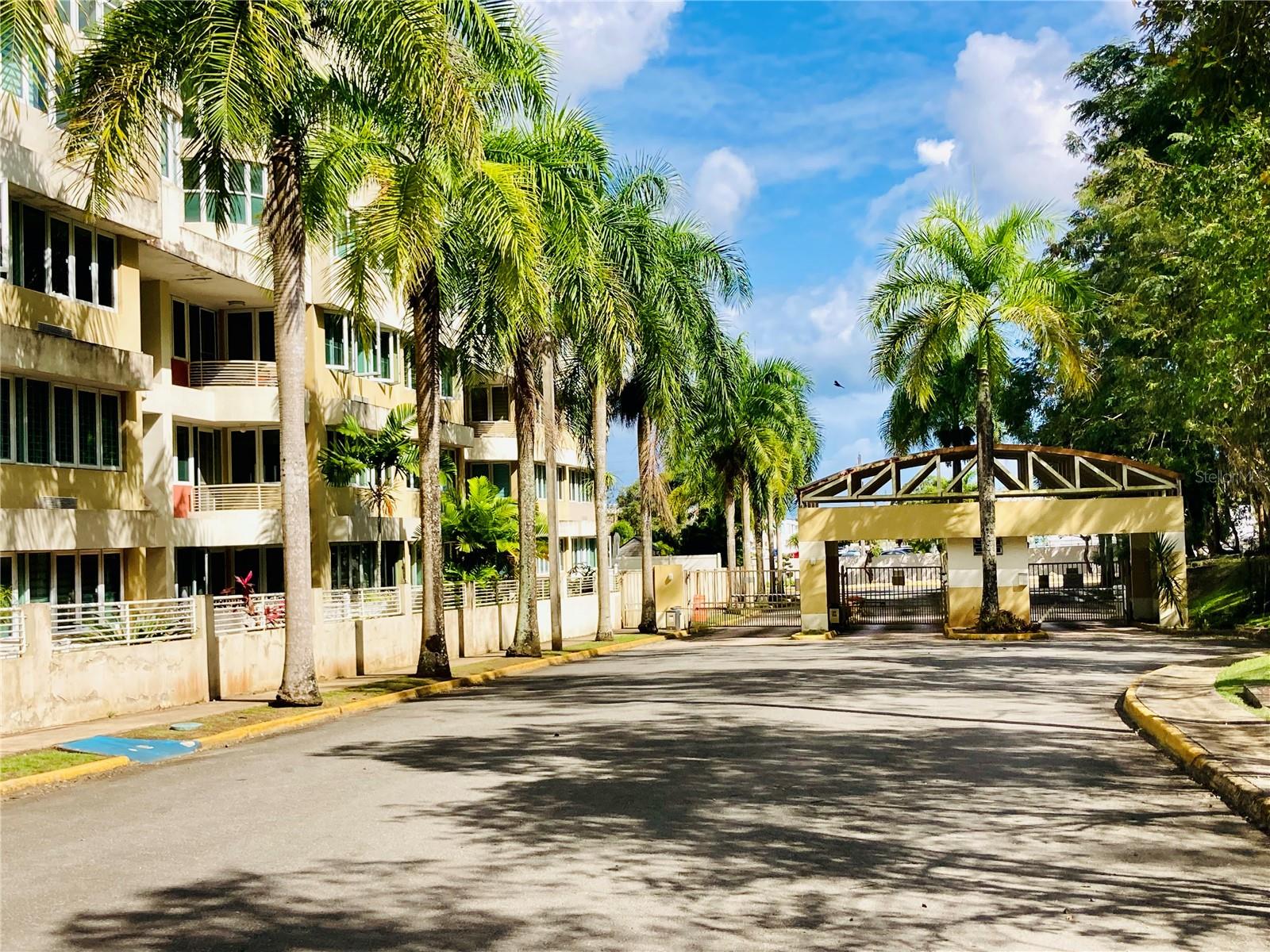 Cond. Montecentro #apt G-102 Property Photo