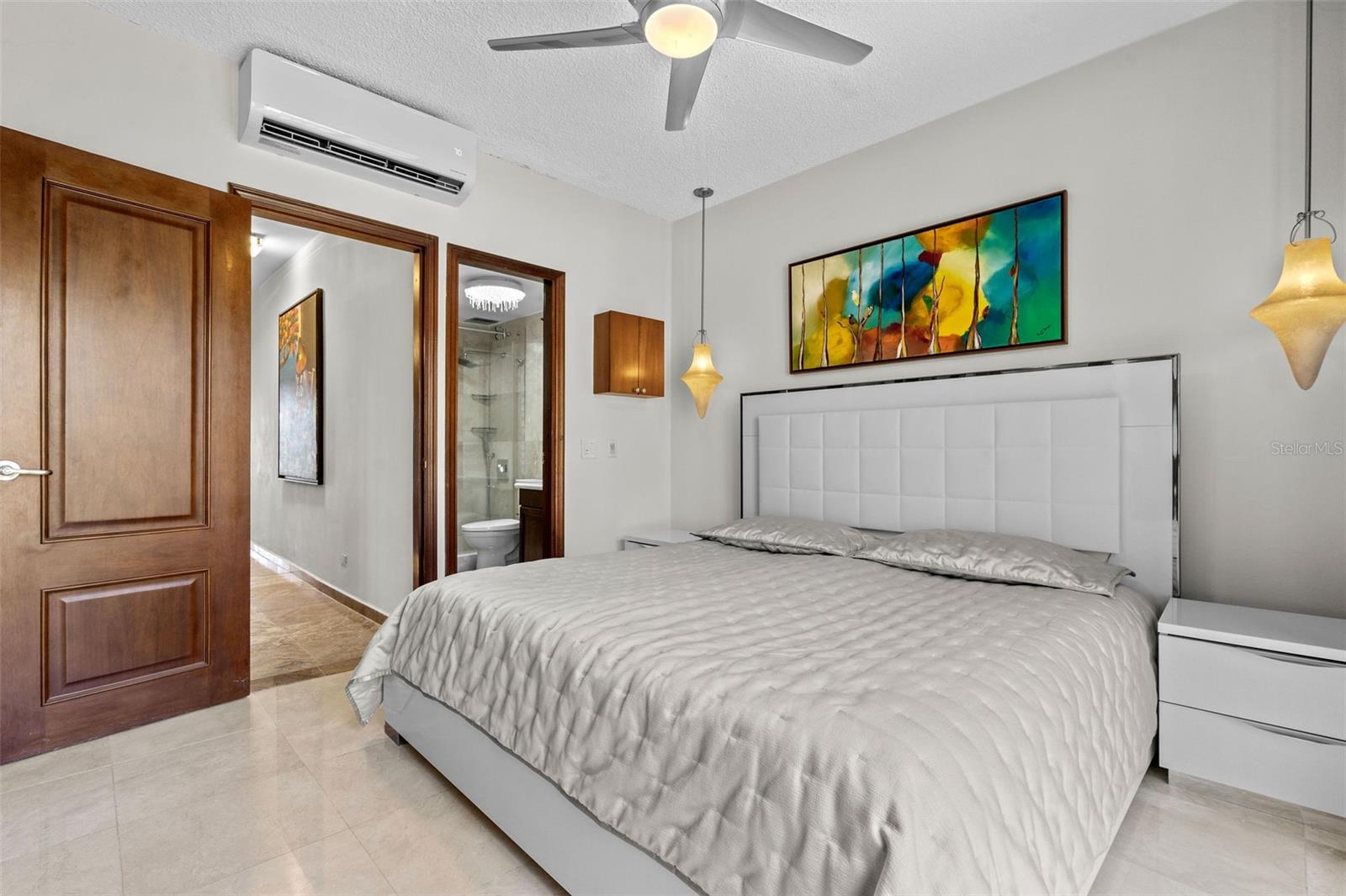 . Crescent Cove #101 Property Photo 24