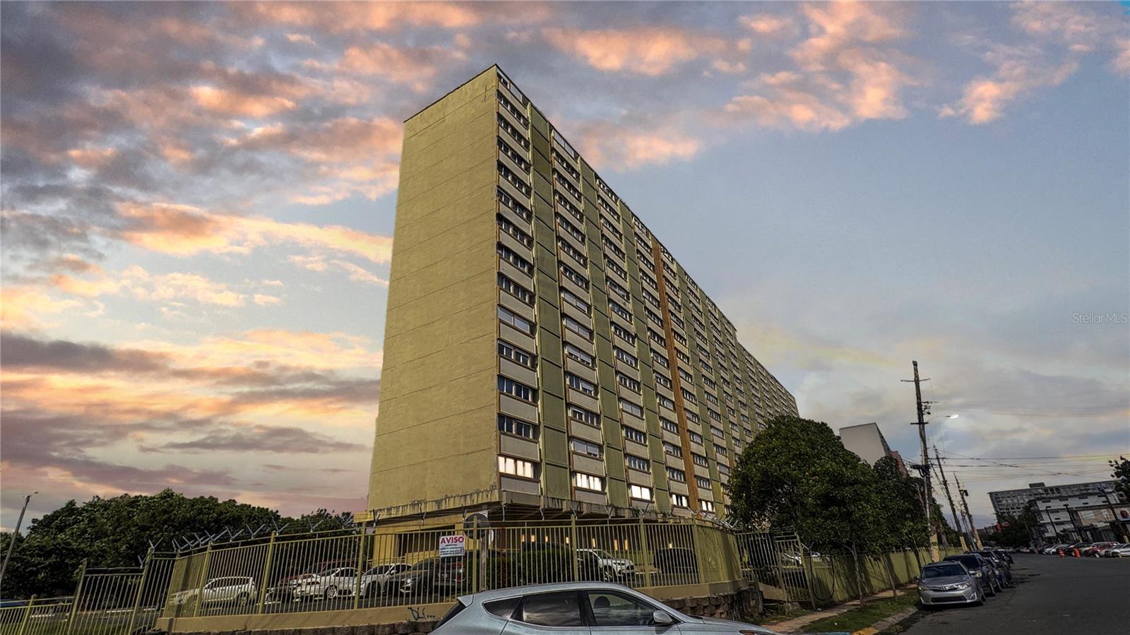 1050 Las Palmas Avenue, Cond Puerta De La Bahia #901 Property Photo