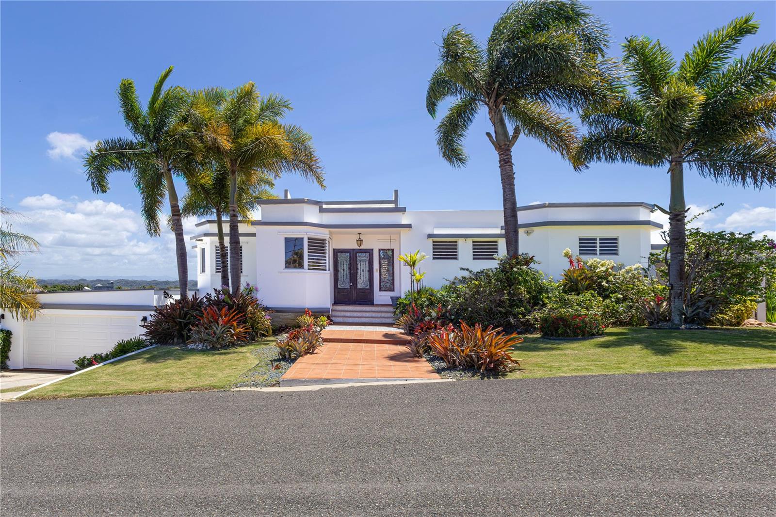 Hatillo County Real Estate Listings Main Image