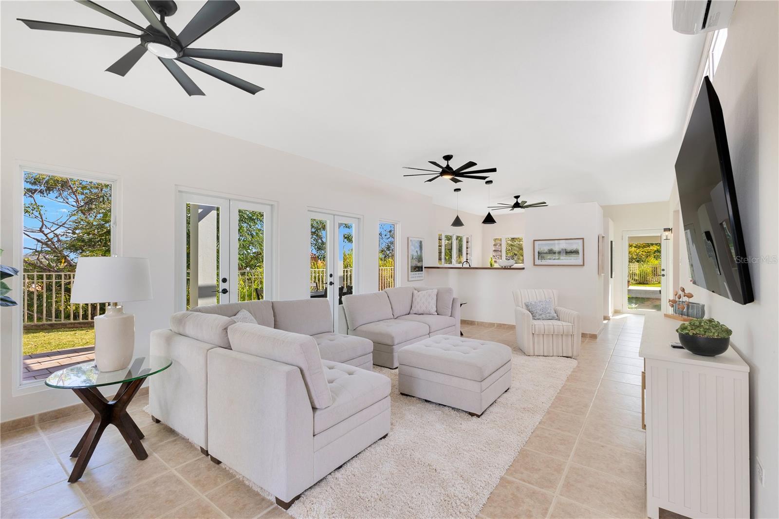 9 Sunrise #a Property Photo 7