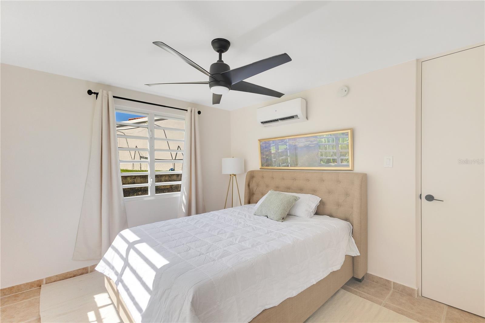 9 Sunrise #a Property Photo 12