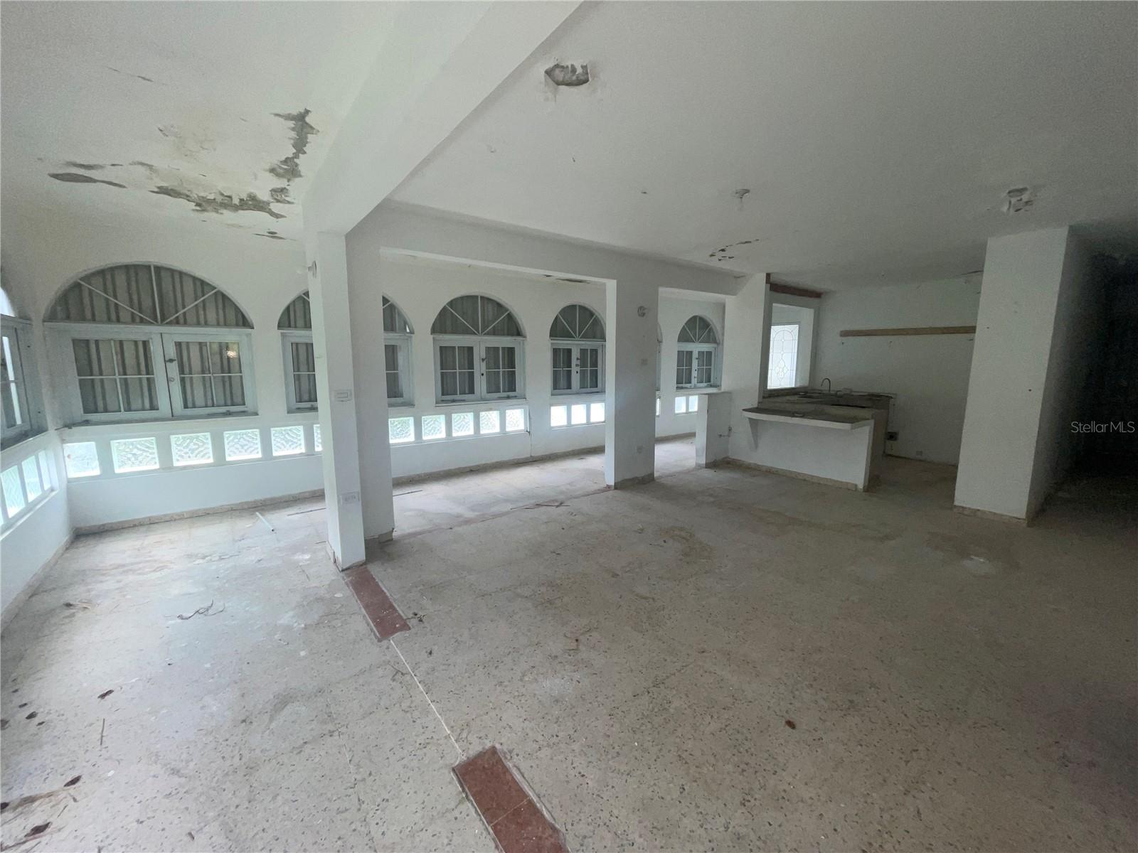 143 143 Property Photo 7