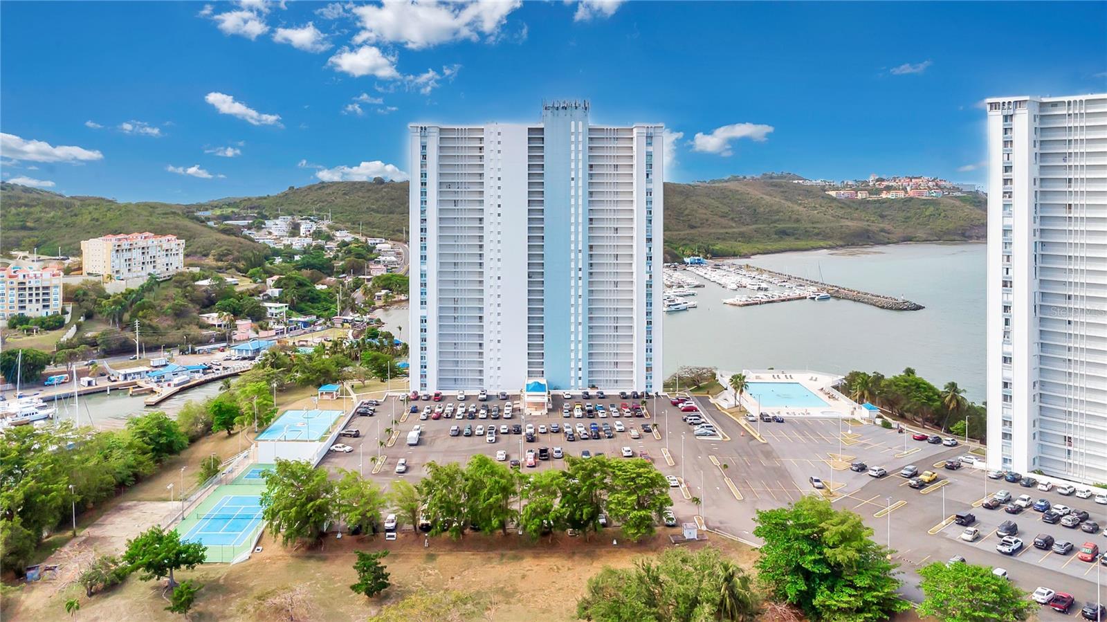 200 Condominio Dos Marinas Ii. Marina View Ave #2410 Property Photo
