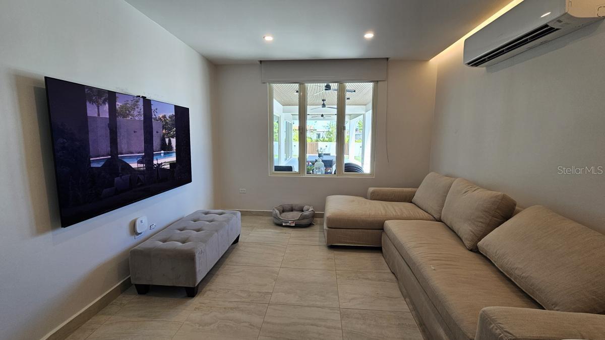 677 Lavanda Property Photo 14