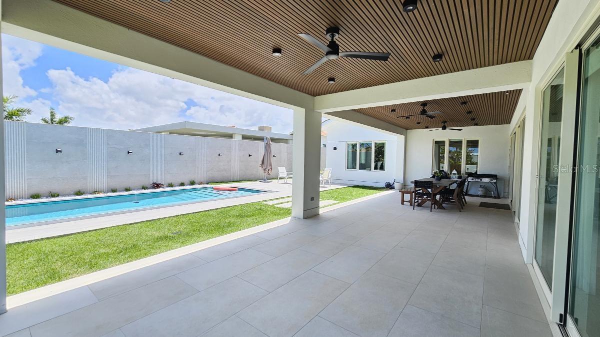 677 Lavanda Property Photo 23