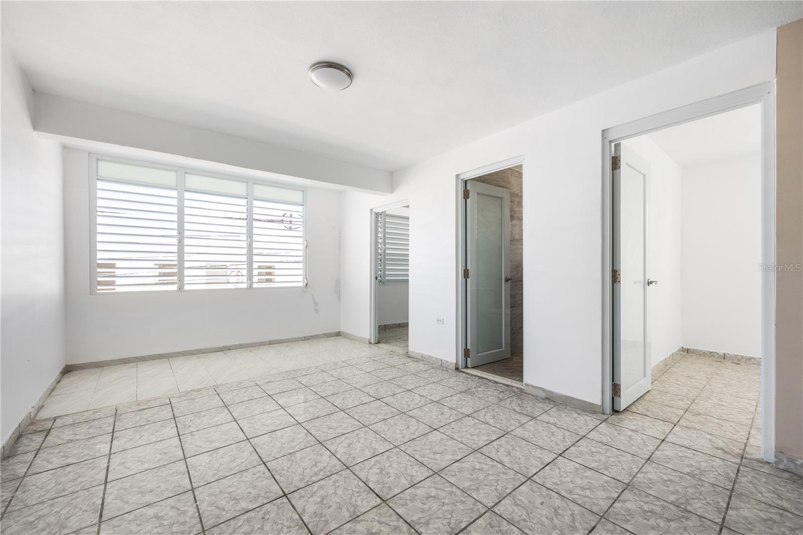 21 Eduardo Conde Property Photo 10