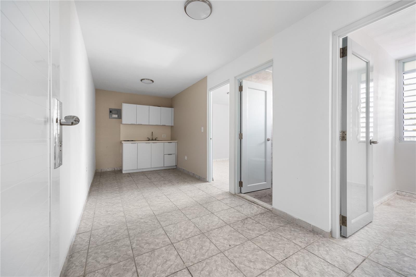 21 Eduardo Conde Property Photo 13