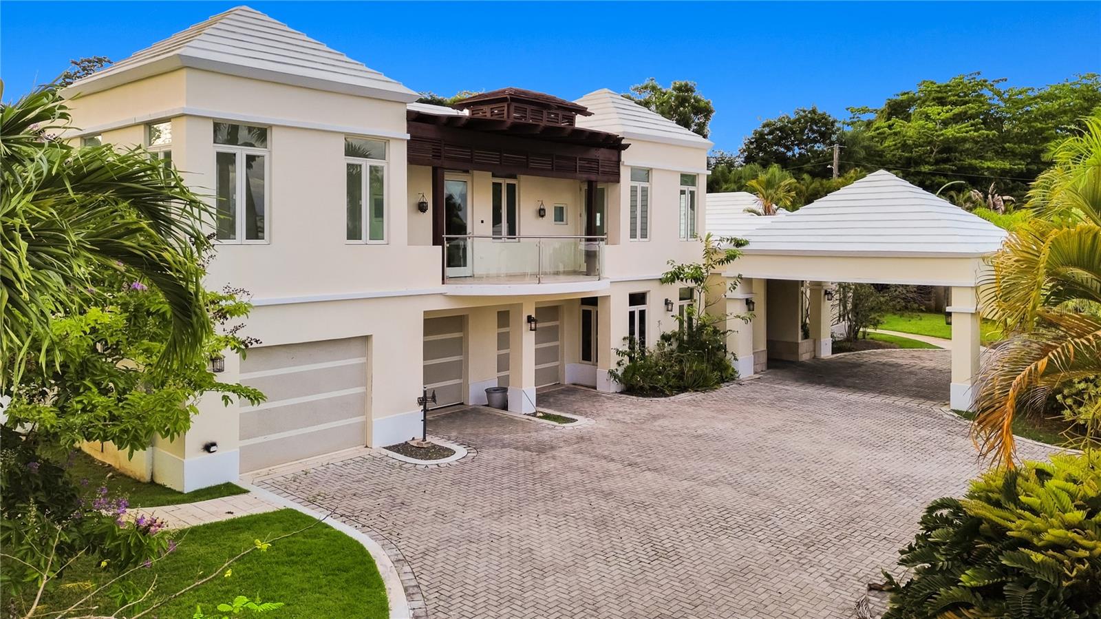 30 Paseos Las Palmas Property Photo 4