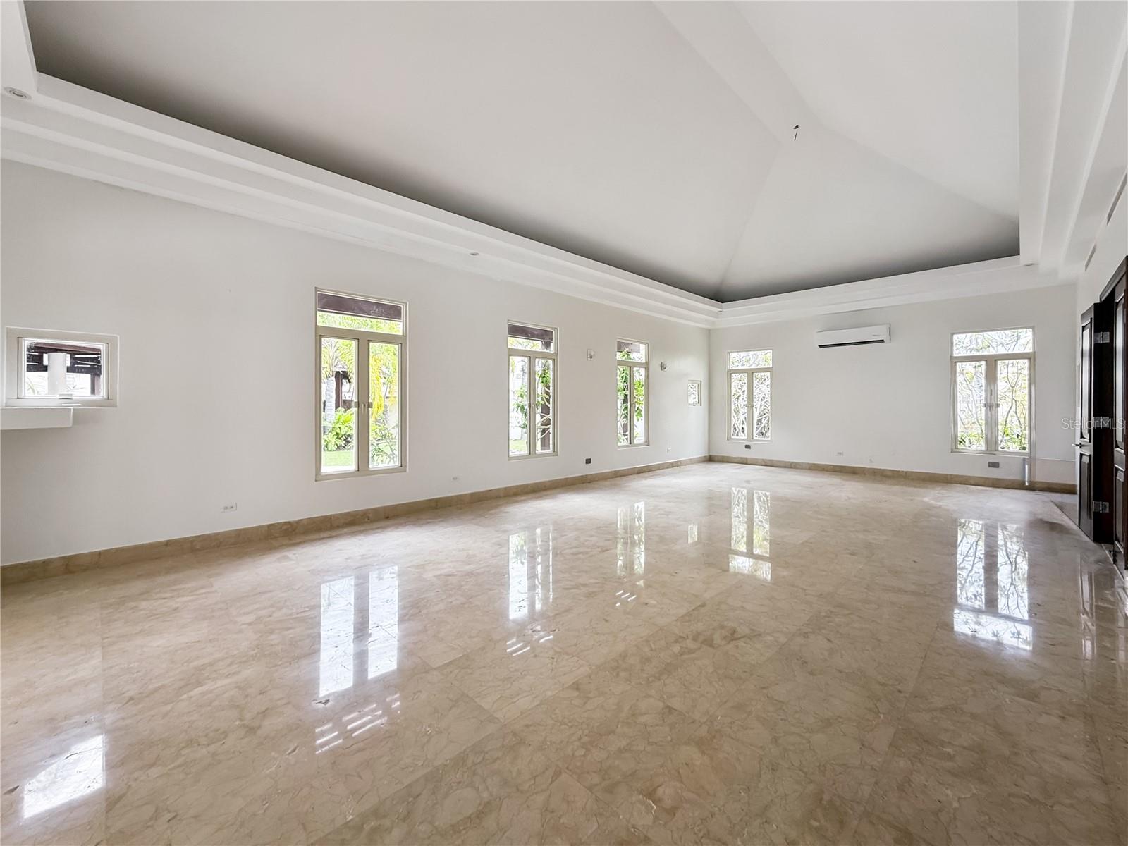 30 Paseos Las Palmas Property Photo 7