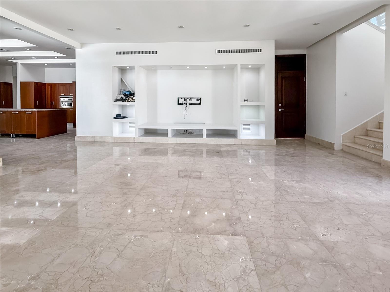 30 Paseos Las Palmas Property Photo 10