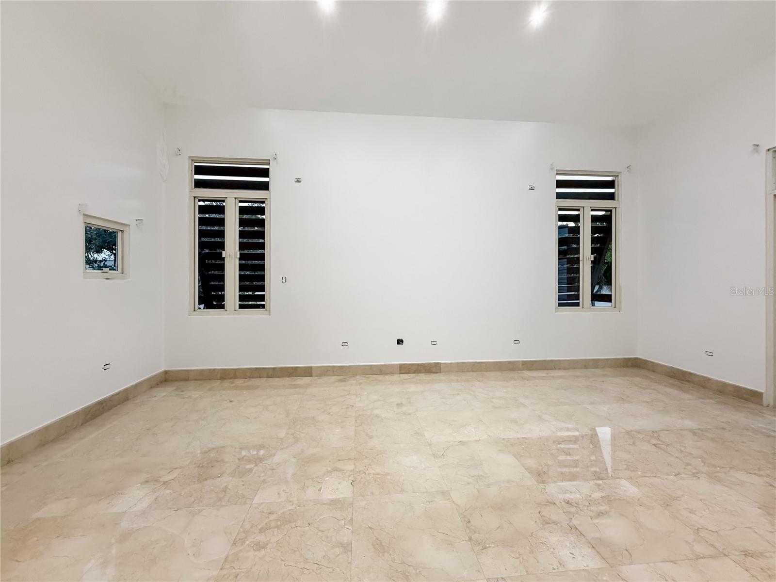 30 Paseos Las Palmas Property Photo 26