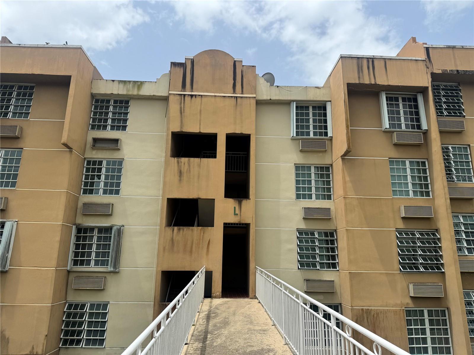 Condominio Vista Serena L-401 #l-401 Property Photo 1