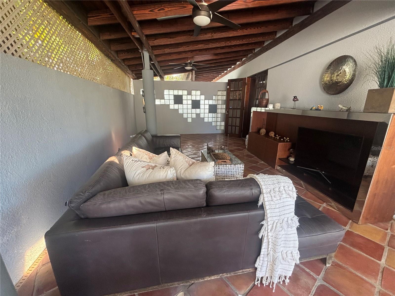W 4-14 Calderón De La Barca Property Photo 11